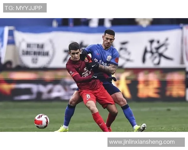 申花右后卫将迎来新援！西甲主力将于下月官宣加盟，代替马纳法归队空缺